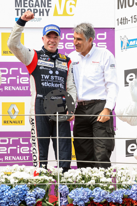 480_tom_moskou_podium 480_tom_moskou_podium